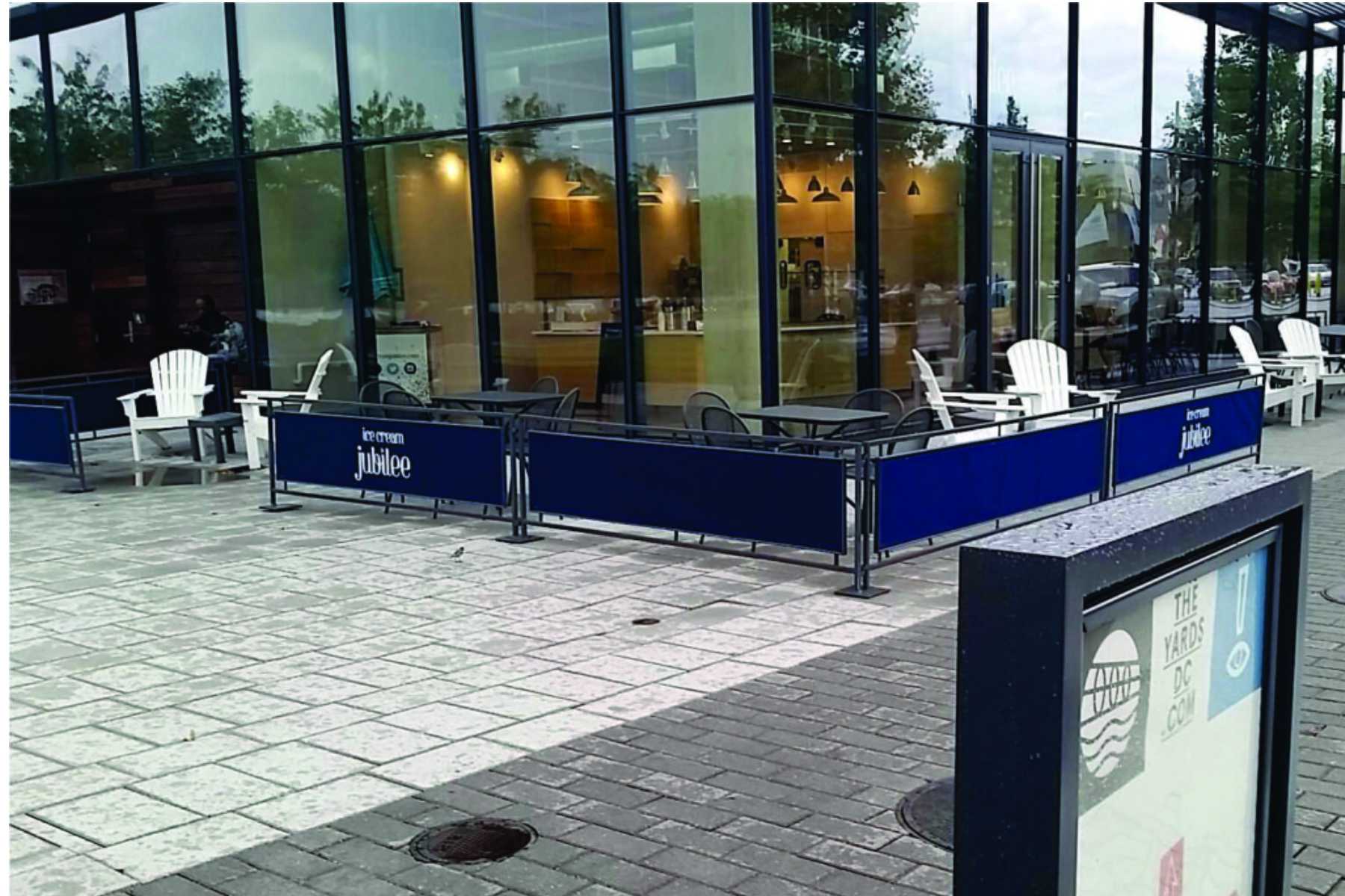 sidewalk cafe barriers barricade (11)