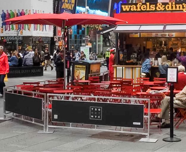 sidewalk cafe barriers barricade (16)-2