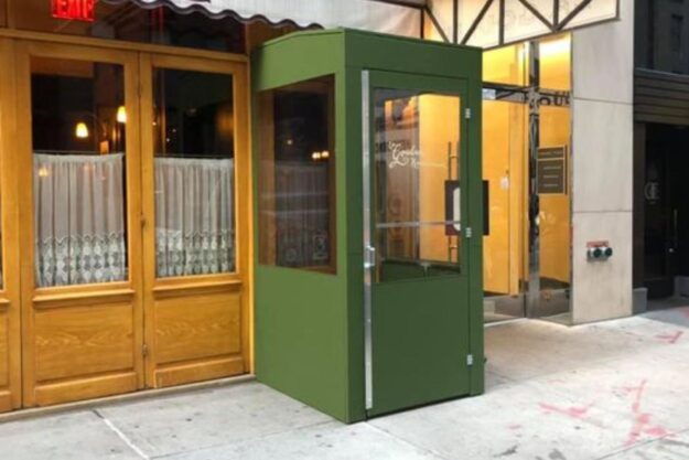3-headaches-you-can-avoid-by-investing-in-professional-winter-vestibule-removal